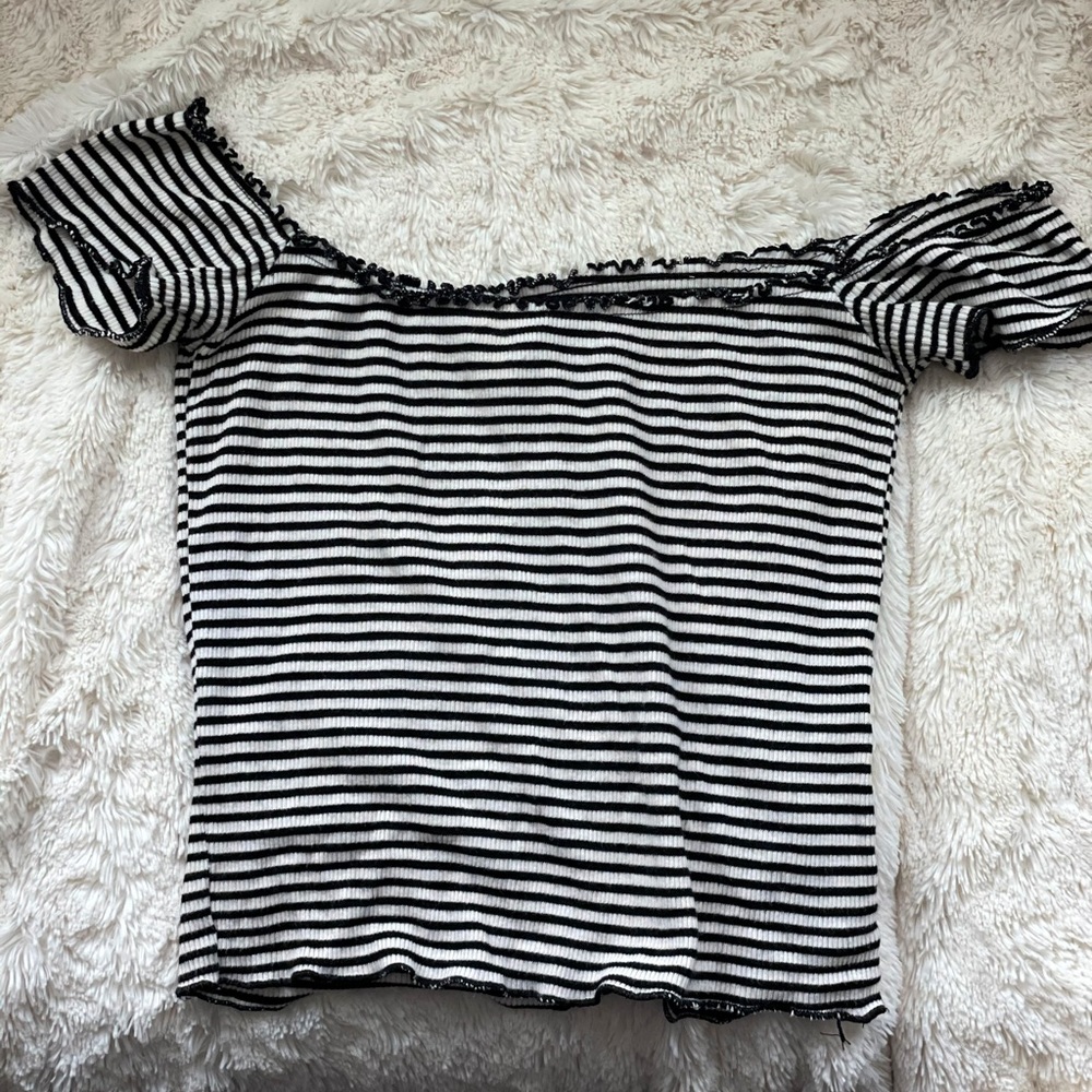 Off The Shoulder Brandy Melville Shirt